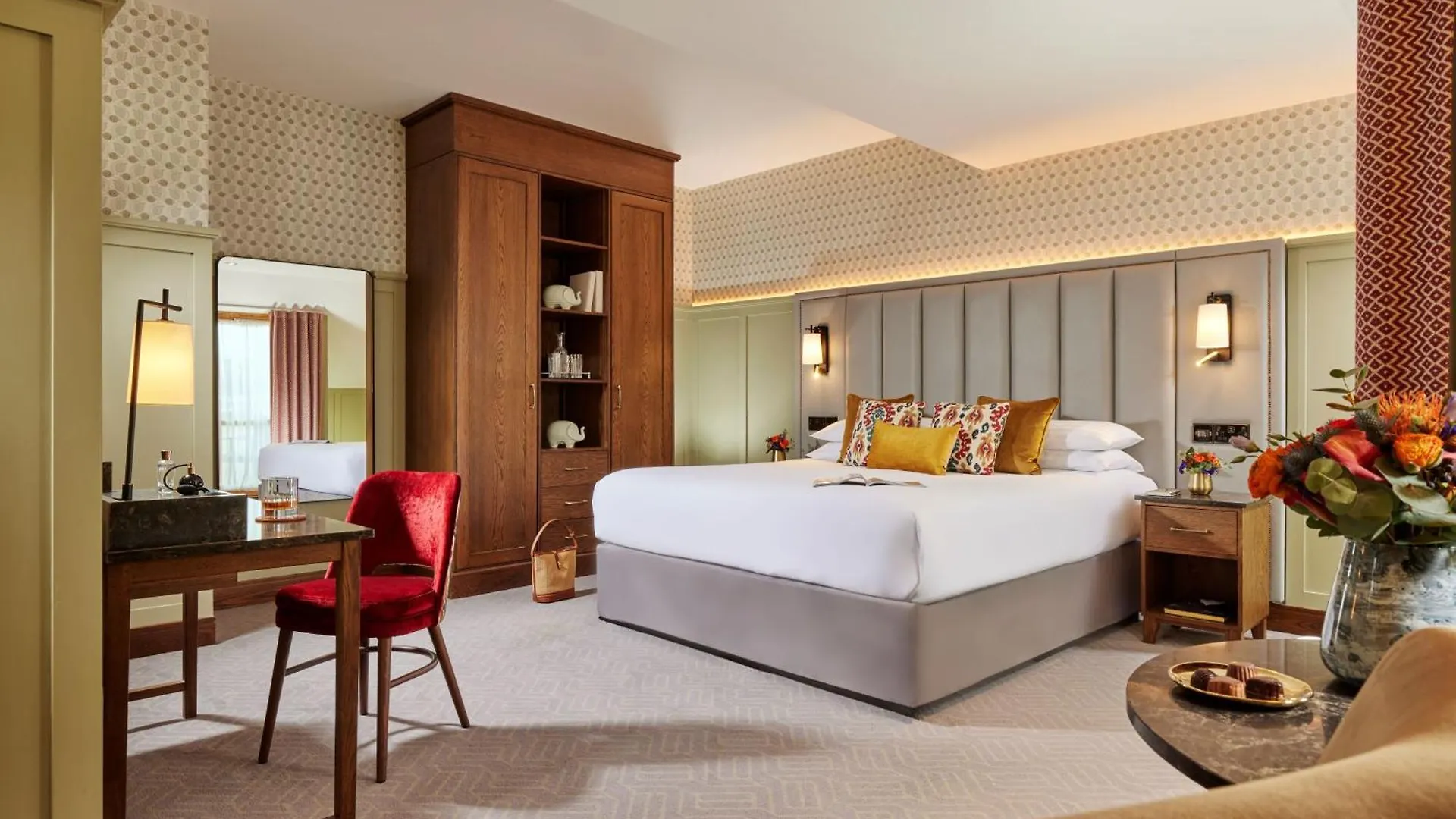 Westport Plaza Hotel, Spa & Leisure 4*,